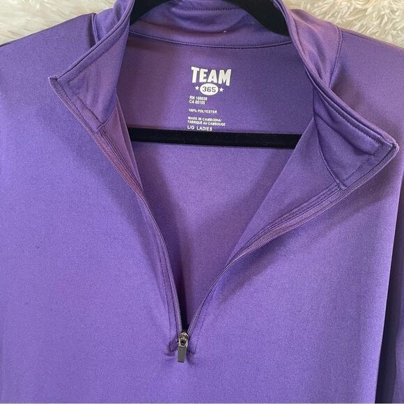 Curves Half Zip Up Pullover - Picture 3 of 5